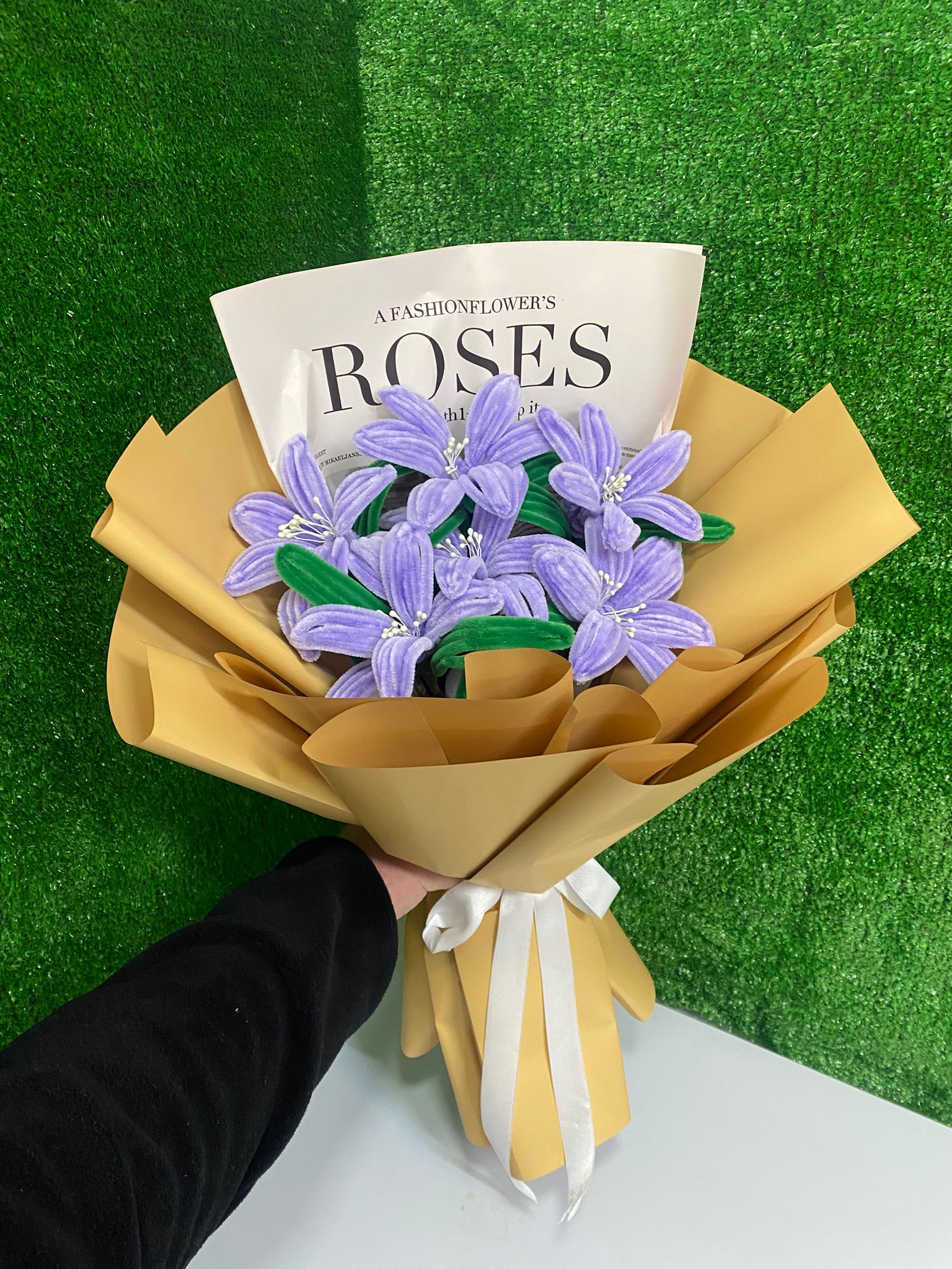 Lila Şönil Lilyum Buketi